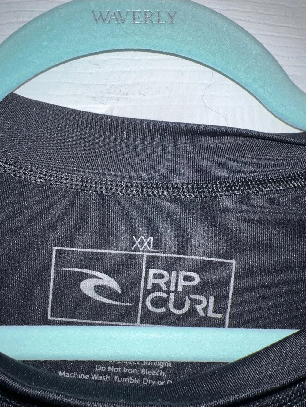 Rip Curl Men's Black & Gray Short-Sleeve Rash Guard